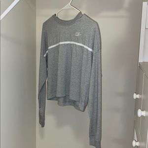 Nike Long Sleeves Crop Top
